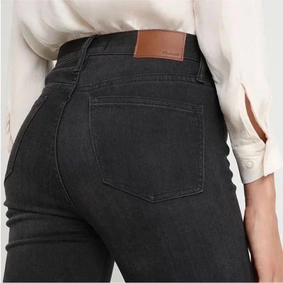 Madewell 9” High Rise Skinny Jeans in Black Sea - Picture 2 of 9